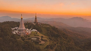 Ausblick in Thailand bei Sonnenuntergang